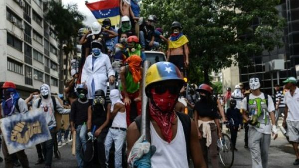 تظاهرة للمعارضة الفنزويلية في كراكاس
