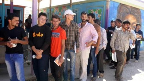 لاجئون سوريون في مخيم الزعتري في الاردن

