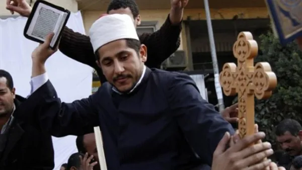جمعة التطهير تشهد مشاركة مسيحية وإسلامية