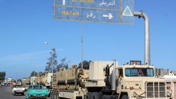 مسلحون يهاجمون معسكرا لقوات الامن في سيناء