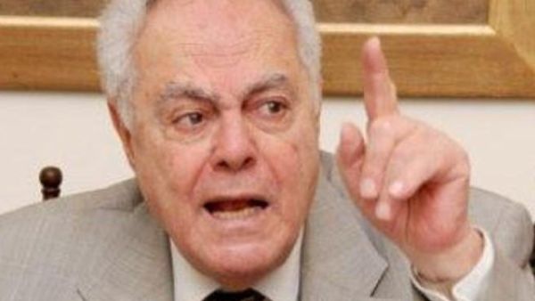 يحيى الجمل نائب رئيس الوزراء المصري يؤكد أهمية تنمية العلاقات بالدول العربية والأفريقية