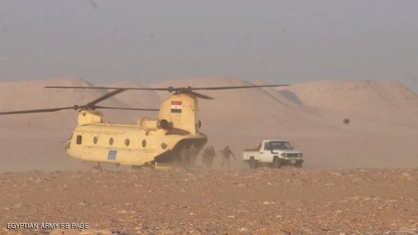 طائرة هيليوكوبتر مصرية في سيناء