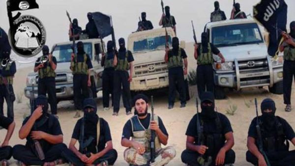 مقاتلون من داعش في سيناء