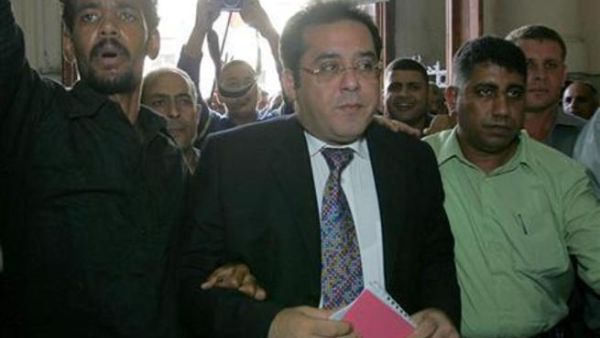 ايمن نور