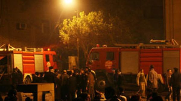 قتل تسعة اشخاص واصيب اكثر من 140 اخرين مساء السبت في مواجهات بين مسلمين ومسيحيين في القاهرة