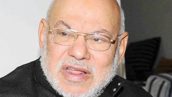 كمال الهلباوي القيادي السابق في جماعة الإخوان المسلمين بمصر