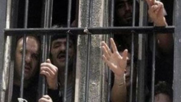 معظم المعتقلين من قبيلة الترابين البدوية التي ينتمي إليها الجاسوس عودة في سيناء