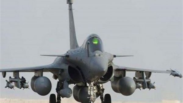 مصر تتسلم اول ثلاث من 24 طائرة رافال