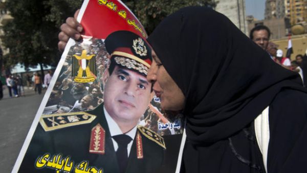 الإخوان: قرارات منصور باطلة والسيسي متلهف على كرسي الرئاسة