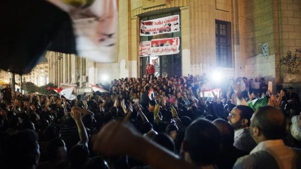 مؤيدون لاعلان مرسي يتظاهرون في القاهرة/أ.ف.ب