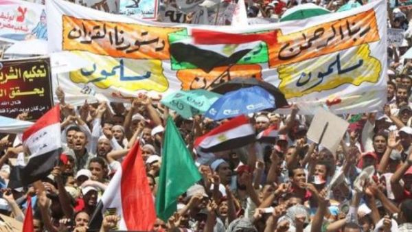 قوات الأمن المصري أنهت تظاهرات حاشدة شهدها محيط السفارة الأمريكية قوات الأمن المصري أنهت تظاهرات حاشدة شهدها محيط السفارة الأمريكية