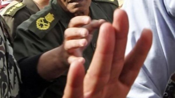 طنطاوى وعنان وسليمان أمام محكمة مبارك  طنطاوى وعنان وسليمان أمام محكمة مبارك