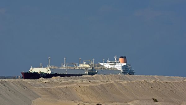 The oil sector seeks to encourage new American companies to work in Egypt and encourage existing US companies to pump further investments, he added. (Shutterstock)