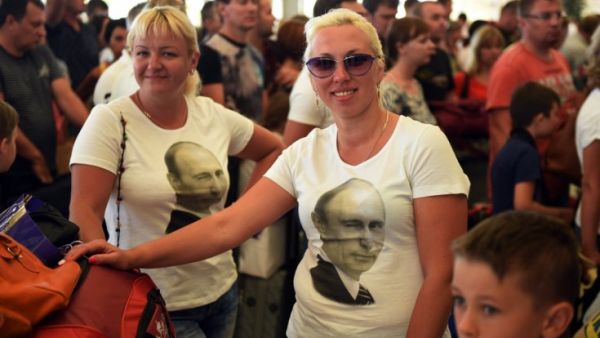 Russian tourists made up 67.9 percent of Egypt’s tourists in 2015. (AFP/File)