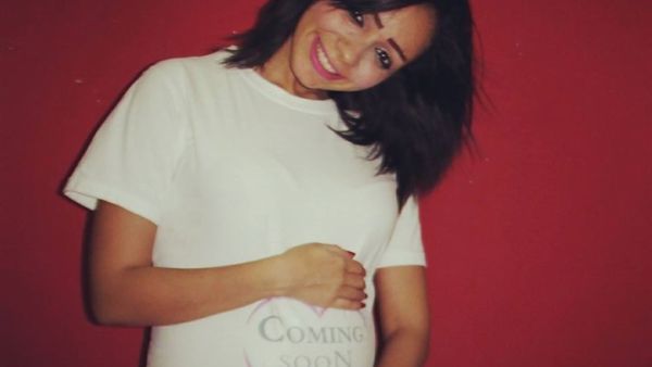 A young Egyptian woman has been hit with abuse on social media after her husband abandoned her (Twitter)