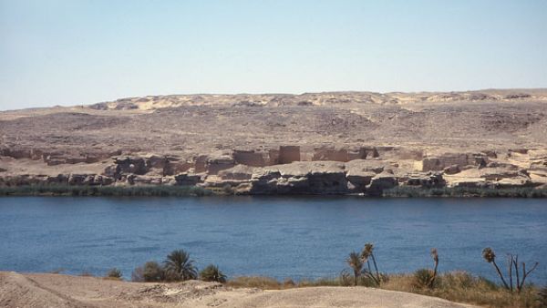 Part of the famous Nubian sandstone quarries by Gebel el-Silsila in Upper Egypt has recently been made accessible to visitors by a short "tourist path". (Quarryscapes.no)