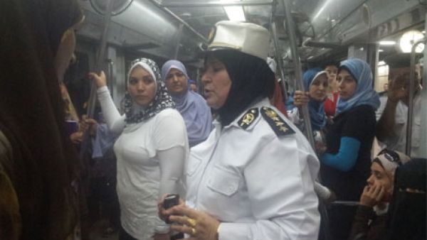 انتشرت تعليقات ساخرة ومتأسفة في الآن نفسه حول ما آل إليه وضع القضاء المصري