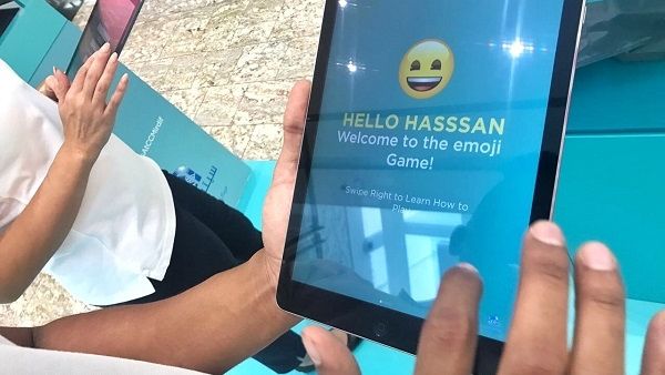 شخصيات الإيموجيTM المرحة