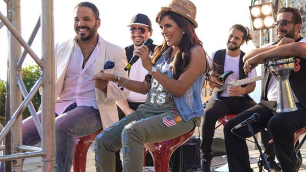 Rami Ayach and Amina on Coke Studio live, January 16, 2016. (Facebook) 