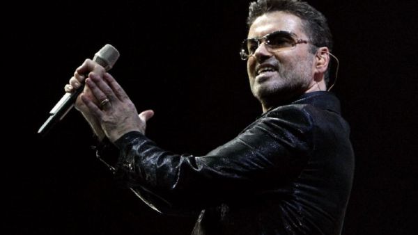 British pop star George Michael, whose publicist said December 25, 2016 had died, performs on stage at the Palau Sant Jordi in Barcelona 23 September 2006. (AFP/Cesar Rangel) 