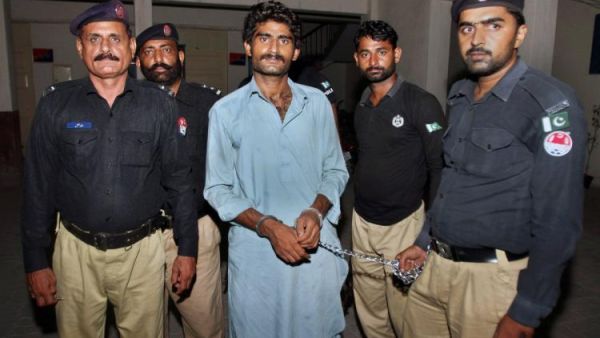 Under Pakistan's penal code, honour killings are treated as murder. However, the law states that the family of the victim is allowed to compromise with the killer (who is usually a relative) and get compensation. (File photo)