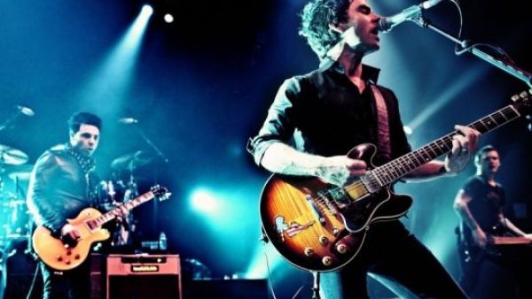 Come and sing along to Just Looking, Dakota, Bartender and Have A Nice Day by Stereophonics. (Pinterest)