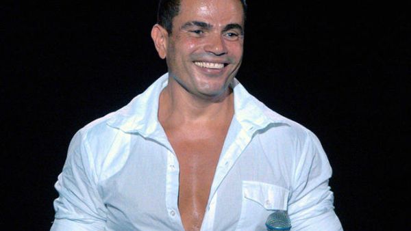 Amr Diab is smiling. Will we be smiling this weekend too?