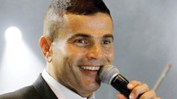 النجم عمرو دياب