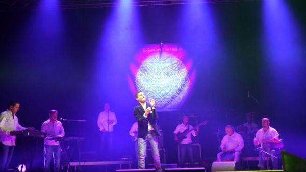النجم الفلسطيني محمد عساف