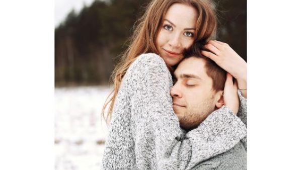 شاب ترك حبيبته لانها اطول منه