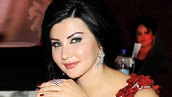 الفنانة السورية جيني إسبر