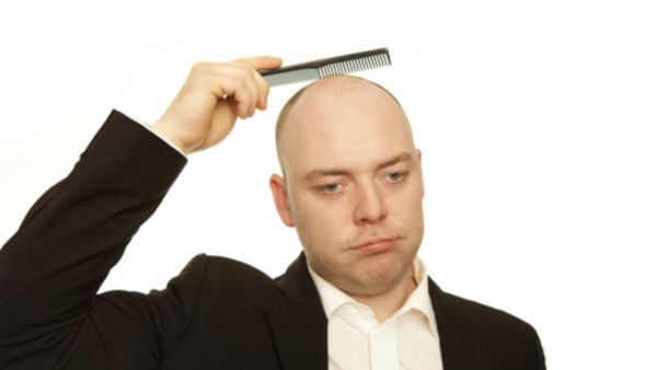 حقائق علمية يجهلها الرجال عن مشكلة تساقط الشعر