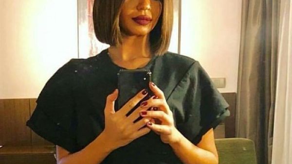 الفنانة زينب سلامة