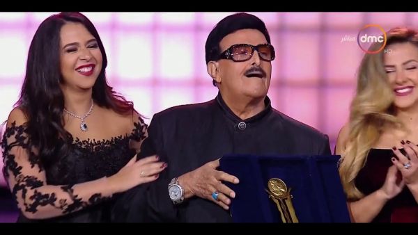 سمير غانم وابنتاه دنيا وإيمي