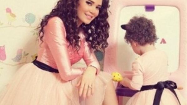 النجمة سيرين عبدالنور مع ابنتها تاليا