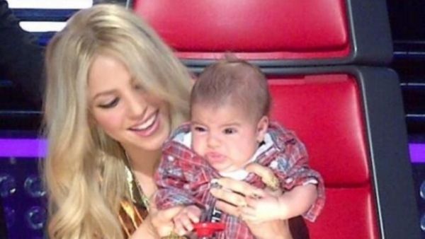 شاكيرا وابنها ميلان على كرسي The Voice