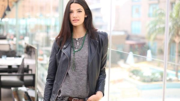 الفنانة المصرية الشابة تارا عماد