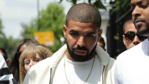 Drake attacked a fan at a concert for groping women. (Twocoms / Shutterstock.com)