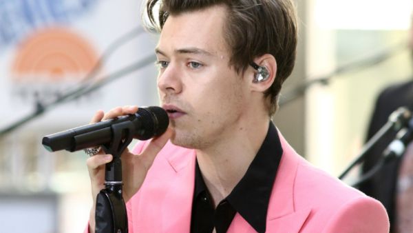 Harry Styles has reportedly introduced his rumoured girlfriend Camille Rowe to his family. (Source: JStone - Shutterstock)
