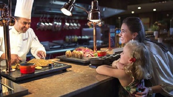 The French Night at the Olive Oil restaurant will give our customers the opportunity to enjoy the flavors and ingredients that reflect the breadth of famous French cuisine.