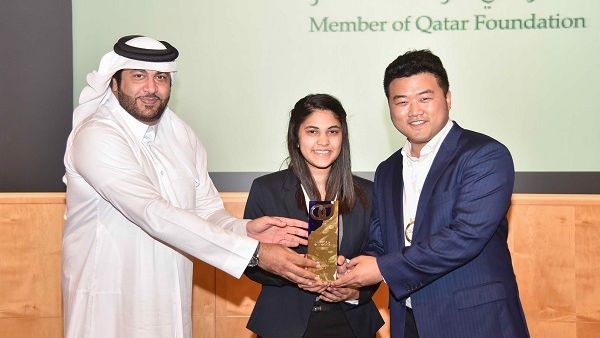 تبارى كلا من يونتسوك تشوي (كلية الشؤون الدولية 2018) وزميلته فاطمة فاروقي ( كلية الشؤون الدولية 2021) ضد طلاب من جامعة قطر وكلية طب وايل كورنيل في قطر وجامعة كارنيجي ميلون في قطر للفوز بلقب البطولة. تبارى كلا من يونتسوك تشوي (كلية الشؤون الدولية 2018) وزميلته فاطمة فاروقي ( كلية الشؤون الدولية 2021) ضد طلاب من جامعة قطر وكلية طب وايل كورنيل في قطر وجامعة كارنيجي ميلون في قطر للفوز بلقب البطولة.