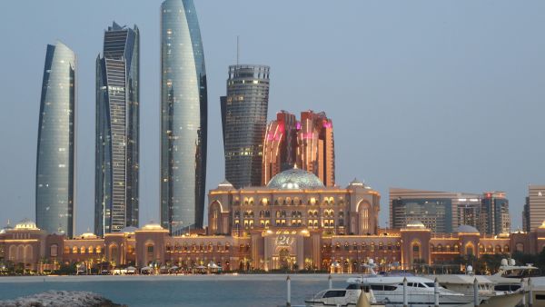 قصر الإمارات يحتفي بمرور 120 عاما على تأسيس مجموعة كمبينسكي
