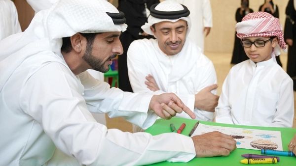سمو الشيخ عبدالله بن زايد آل نهيان وسمو الشيخ حمدان بن محمد بن راشد خلال ورشة عمل من الحدث العلمي لمركز محمد بن راشد للفضاء لعام 2017 سمو الشيخ عبدالله بن زايد آل نهيان وسمو الشيخ حمدان بن محمد بن راشد خلال ورشة عمل من الحدث العلمي لمركز محمد بن راشد للفضاء لعام 2017