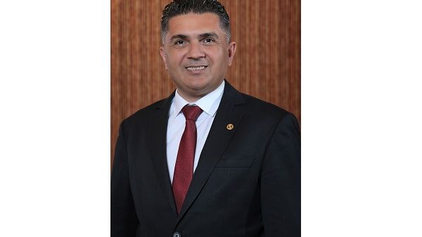 Hakan Gencer, Hotel Manager