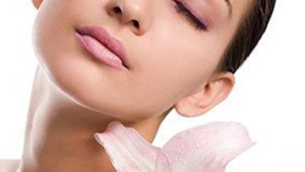 إذا كانت الرؤوس السوداء تسبب لك القلق الدائم قومي بغسل بشرتك مرتان على الاقل يوميا