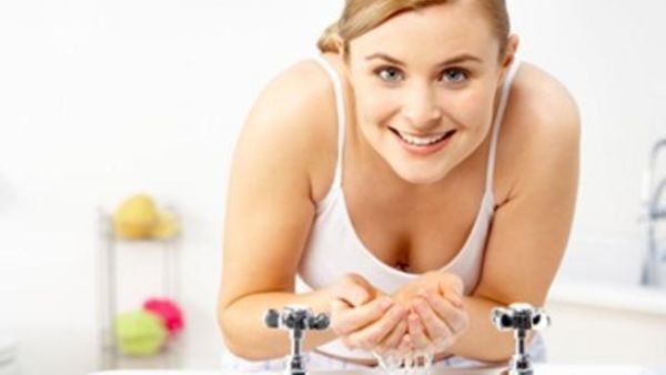 تعلمي كيف تحبي وتعتني ببشرتك