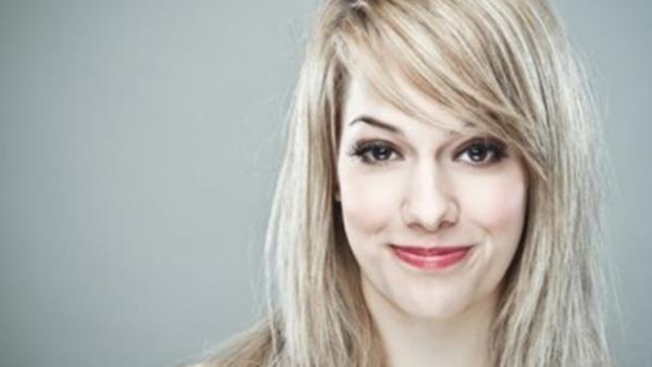 اغلب ألوان الماكياج تناسب ذوات العيون البنية