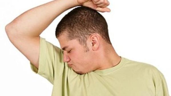 هل يمكن أن يسبب التوتر رائحة جسم كريهة ؟