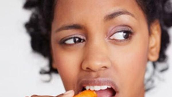 نصائح أطباء الاسنان للعناية بأبتسامتك هذا العيد