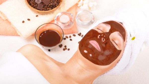قناع الشوكولاته لحماية البشرة من البثور 